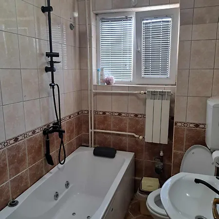 Luxury Σκόπια